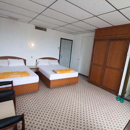 Peking Hotel George Town Bagian luar foto